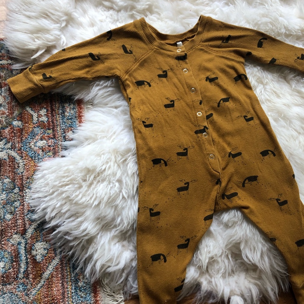 •RYLEE + CRU• 3-6 month moose rubbed long johns.